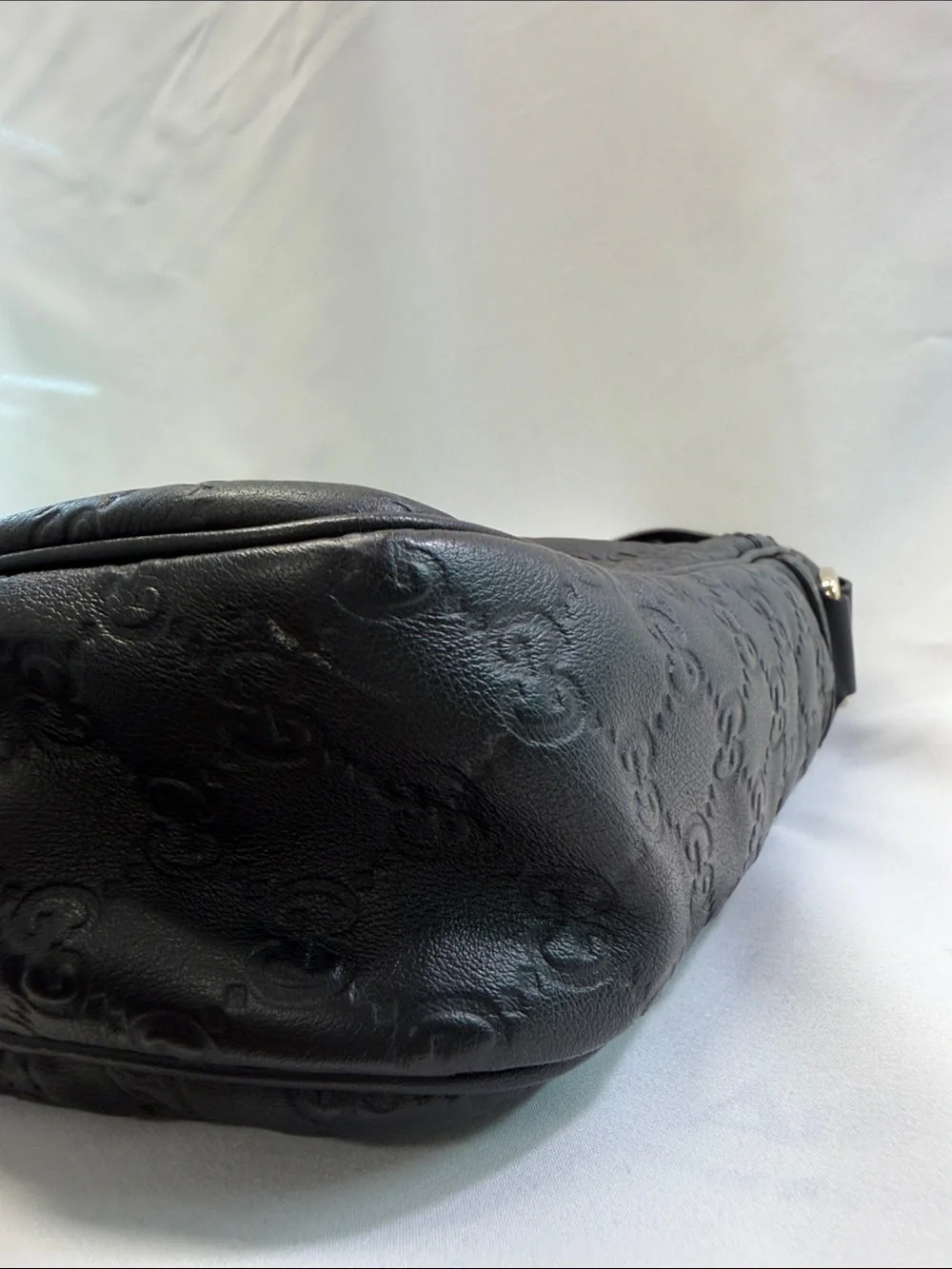 Gucci Guccissima Black Leather Crossbody Messenger Bag 🖤✨